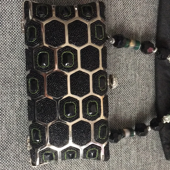 Mary Francis NWOT embellished purse/wristlet/ - Picture 2 of 5